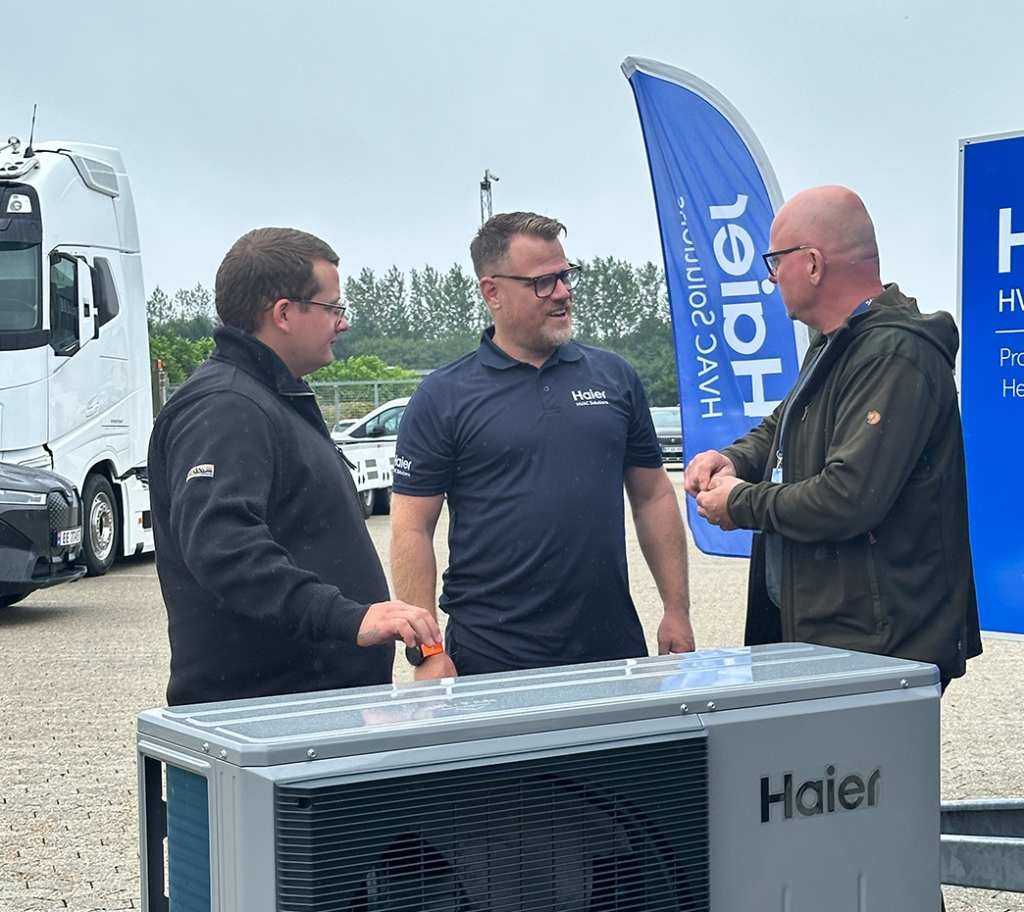 Haier Launches R290 Heat Pumps from 3.5 to 40 kW in Denmark with Solar