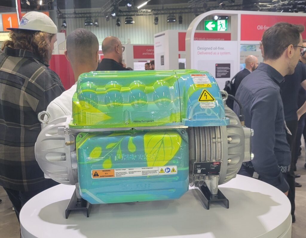 Danfoss y ENGIE desarrollan una enfriadora R600a sin aceite con compresor TNS385